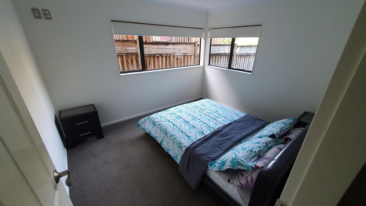Stay In Valley Lower Hutt Ngoại thất bức ảnh