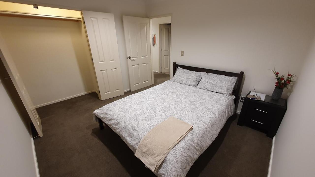 Stay In Valley Lower Hutt Ngoại thất bức ảnh